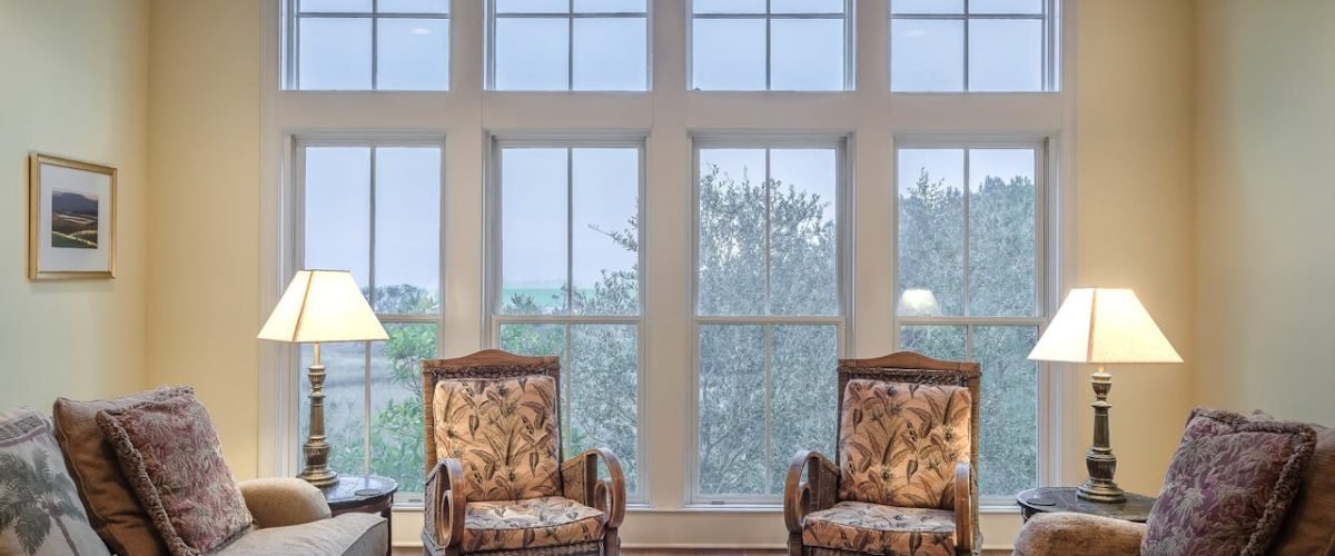 De voordelen van een glaszetter op locatie