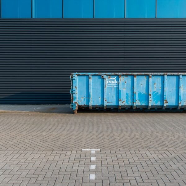 Slim omgaan met schroot en IBC-containers bij je verbouwing Slim omgaan met schroot en IBC containers bij je verbouwing